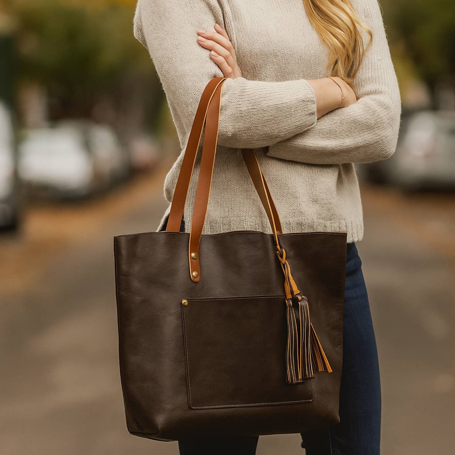 Hides Classic Leather Tote: Coffee Brown